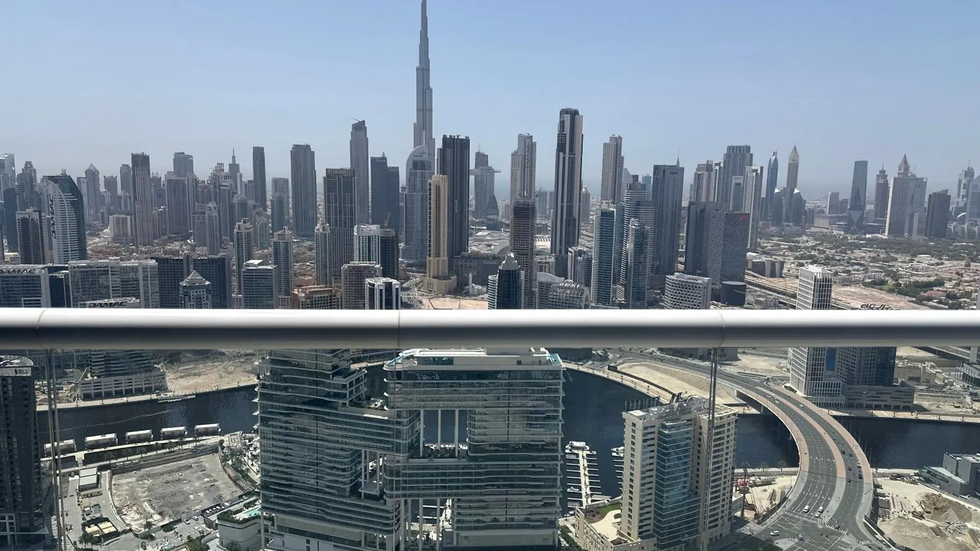 Royal Apartments By Damac Paramount Towers B Burj Khalifa Views Dubai