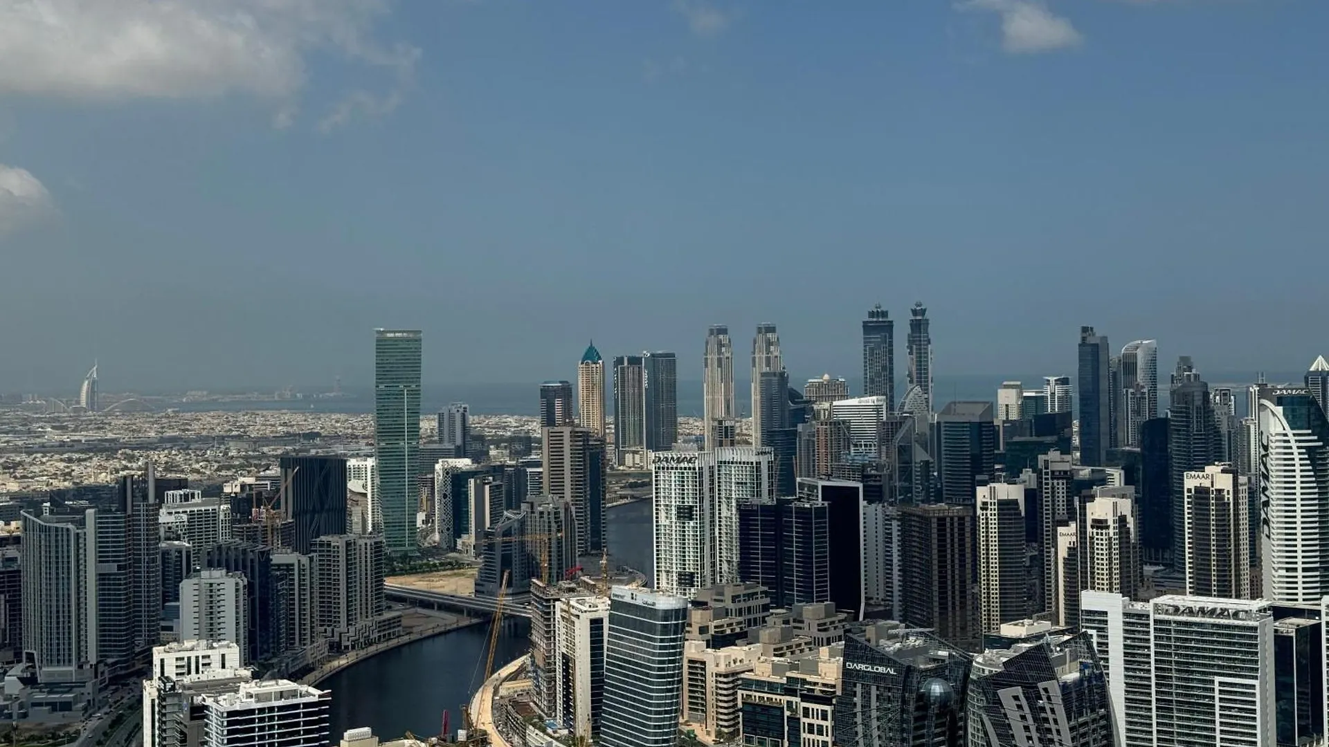 Royal Apartments By Damac Paramount Towers B Burj Khalifa Views Dubai United Arab Emirates