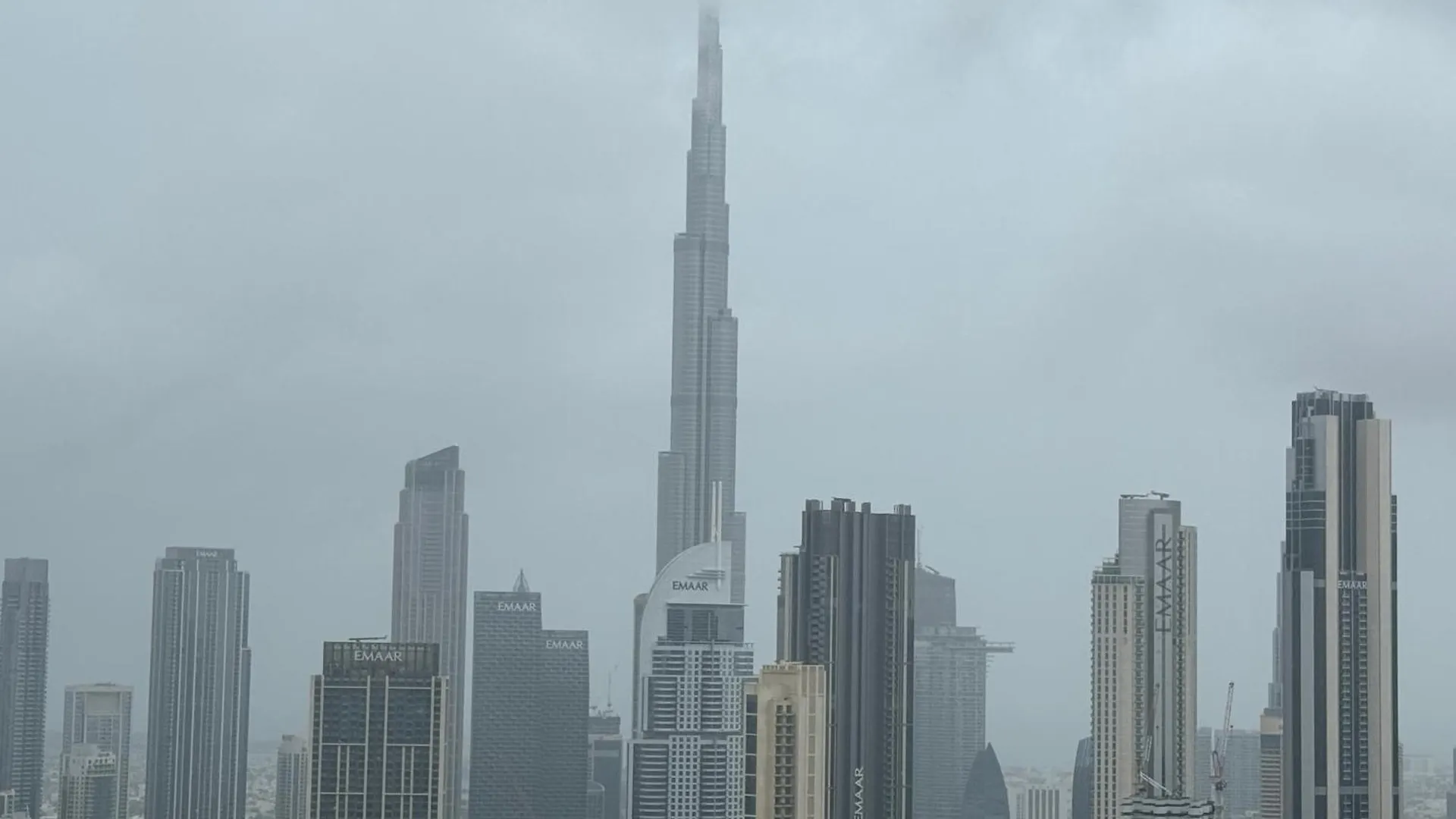 Royal Apartments By Damac Paramount Towers B Burj Khalifa Views Dubaj