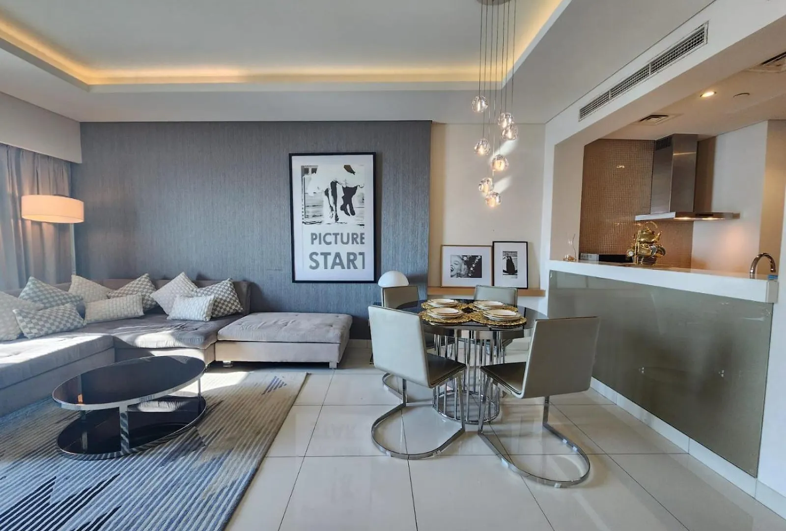 Royal Apartments By Damac Paramount Towers B Burj Khalifa Views Dubai