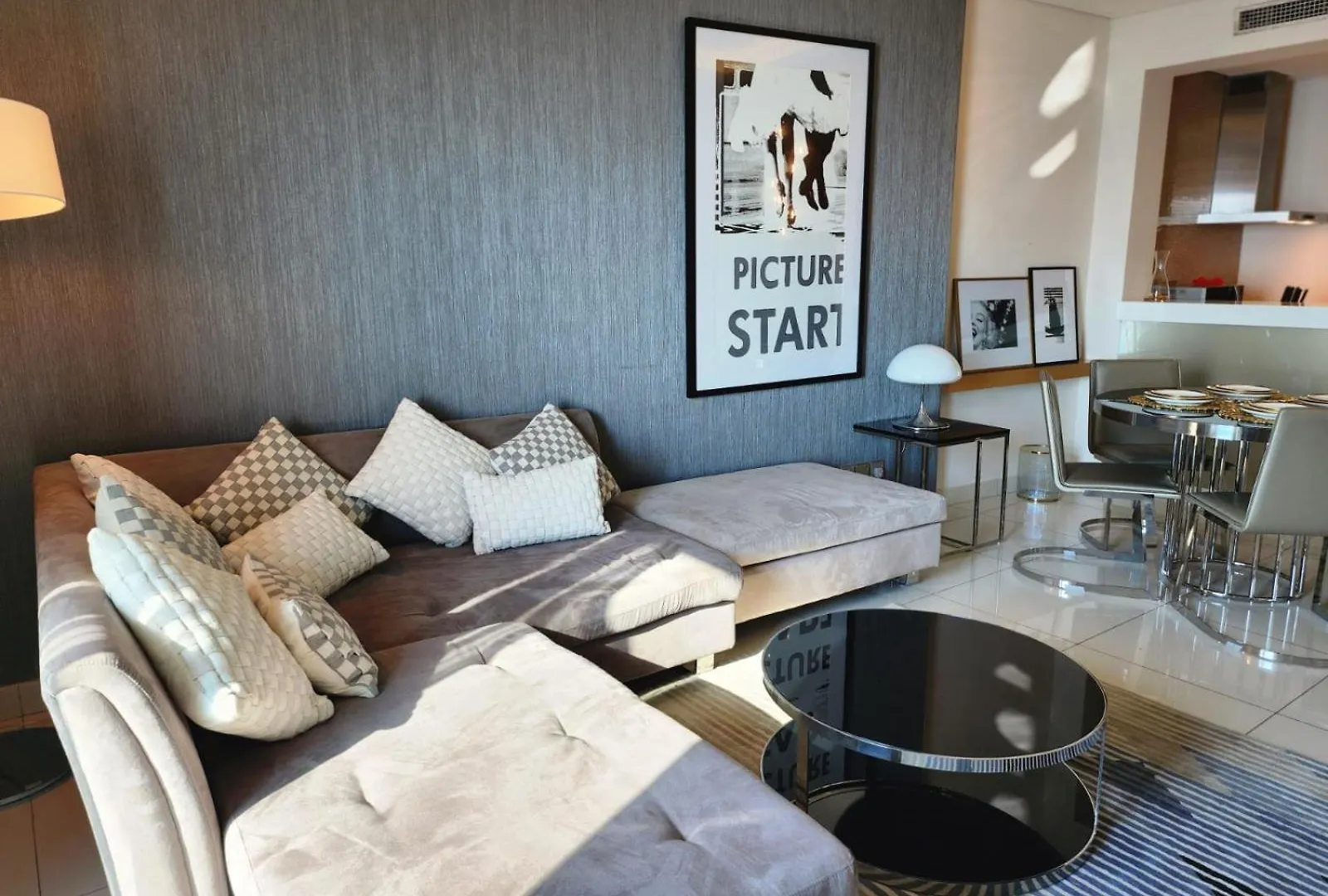 Royal Apartments By Damac Paramount Towers B Burj Khalifa Views Dubai